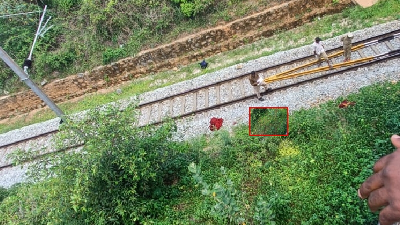 https://newsfirstlive.com/wp-content/uploads/2023/06/BNG_TRAIN_ACCIDENT_1.jpg