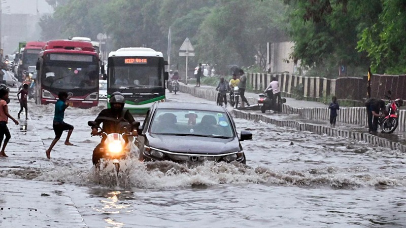 https://newsfirstlive.com/wp-content/uploads/2023/07/Delhi-Rains-1.jpg