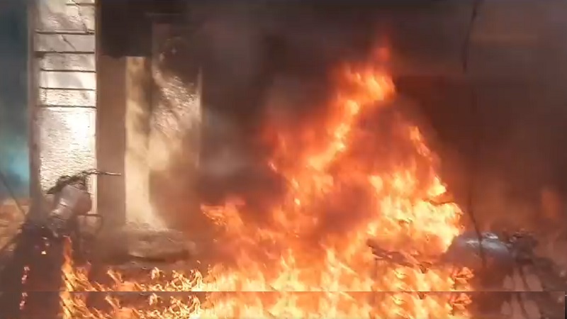 https://newsfirstlive.com/wp-content/uploads/2023/11/Fire-Accident_Godown.jpg